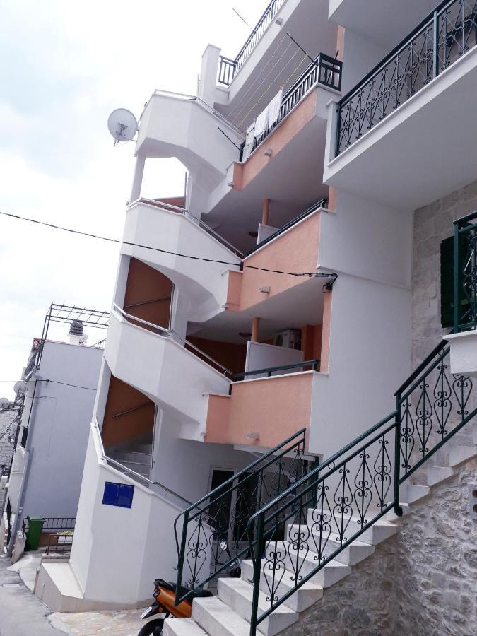 Apartmani Patrick บาชกาโวดา ภายนอก รูปภาพ